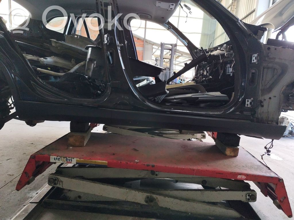BMW X1 E84 Slenkstis 