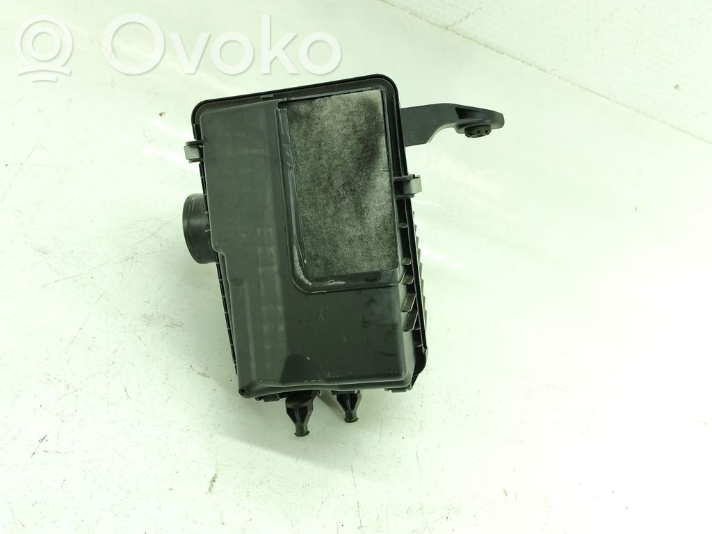 Nissan Qashqai Ilmansuodattimen kotelo 