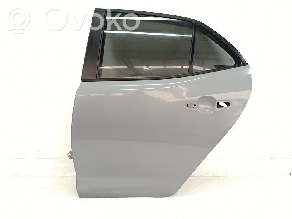 Toyota Corolla E160 E170 Galinės durys 