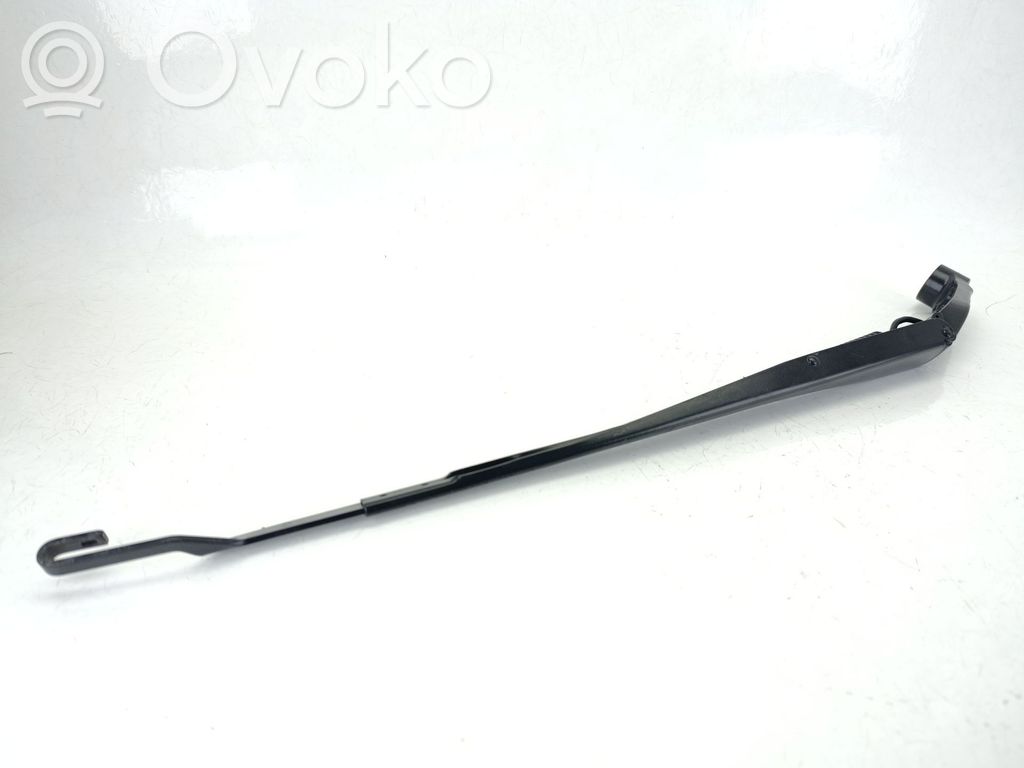 Toyota Corolla E160 E170 Front wiper blade arm 