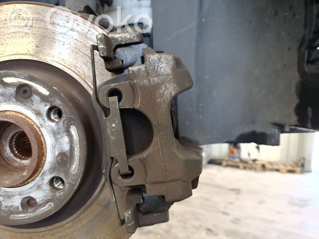Peugeot Rifter Передний суппорт 