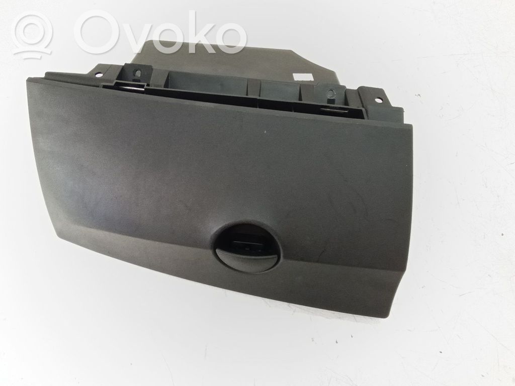 Guantera   0000735638299