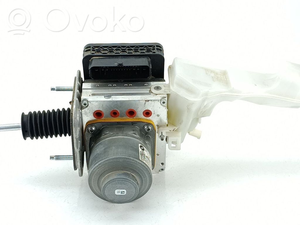 BMW 2 F46 ABS-pumppu 