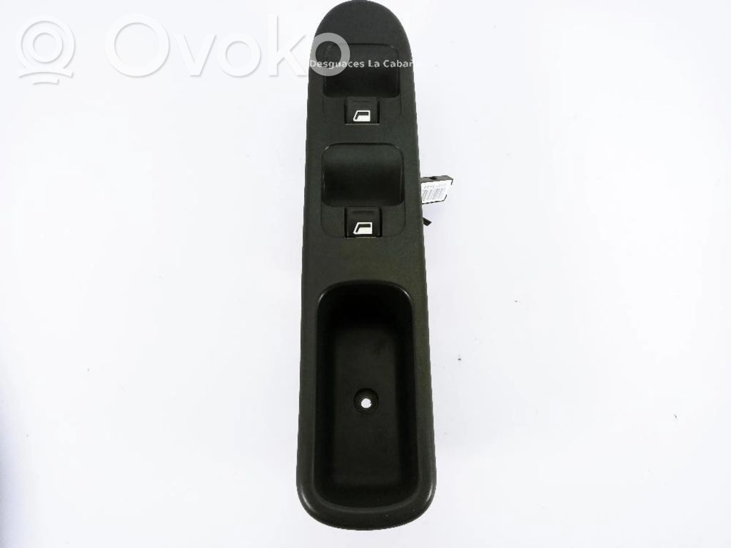Electric window control switch   6615