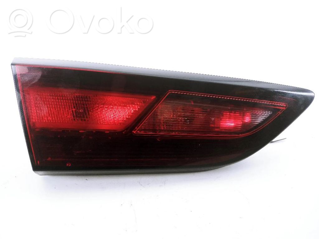 Opel Astra K Lampy tylnej klapy bagażnika 