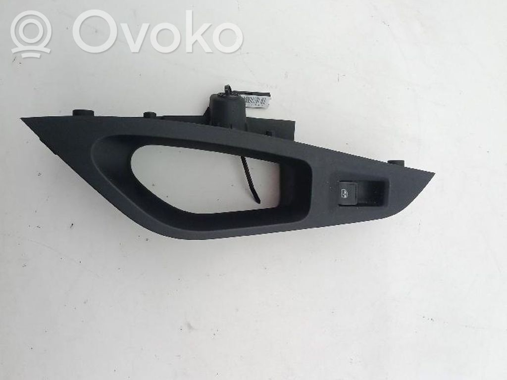 Seat Leon (5F) Electric window control switch 