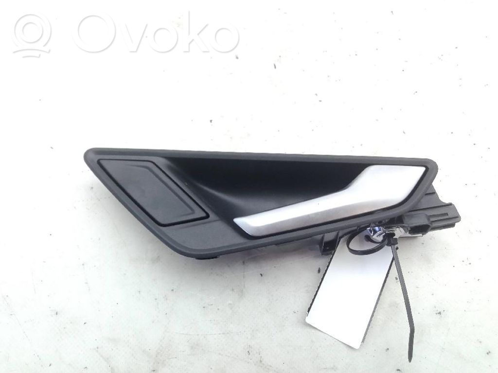 Manecilla interna puerta delantera   81A837020B