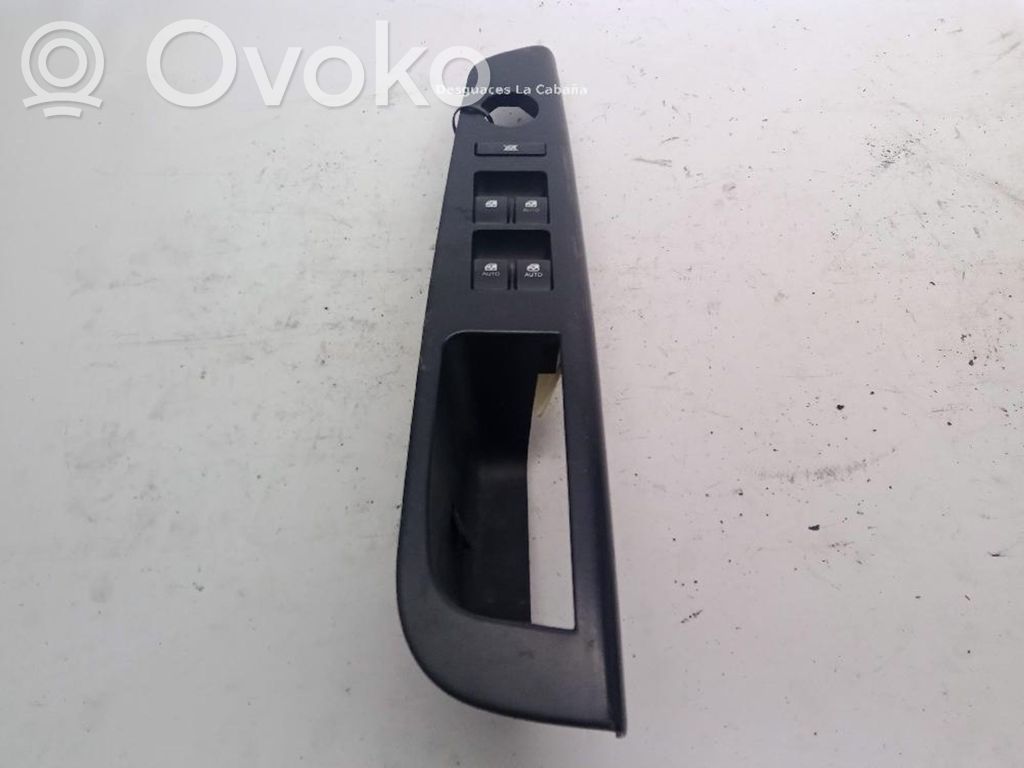 KIA Ceed Electric window control switch 