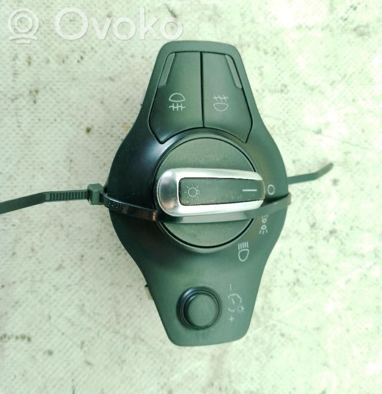 Interruptor de luz   8K0941531AK