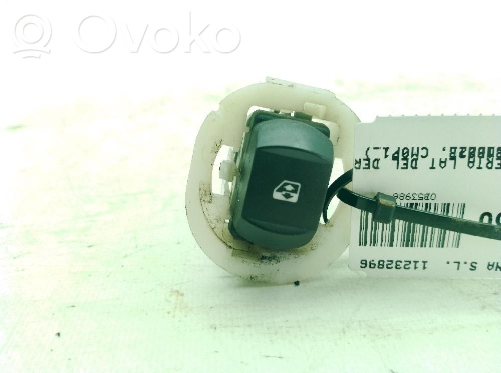 Renault Megane II Electric window control switch 