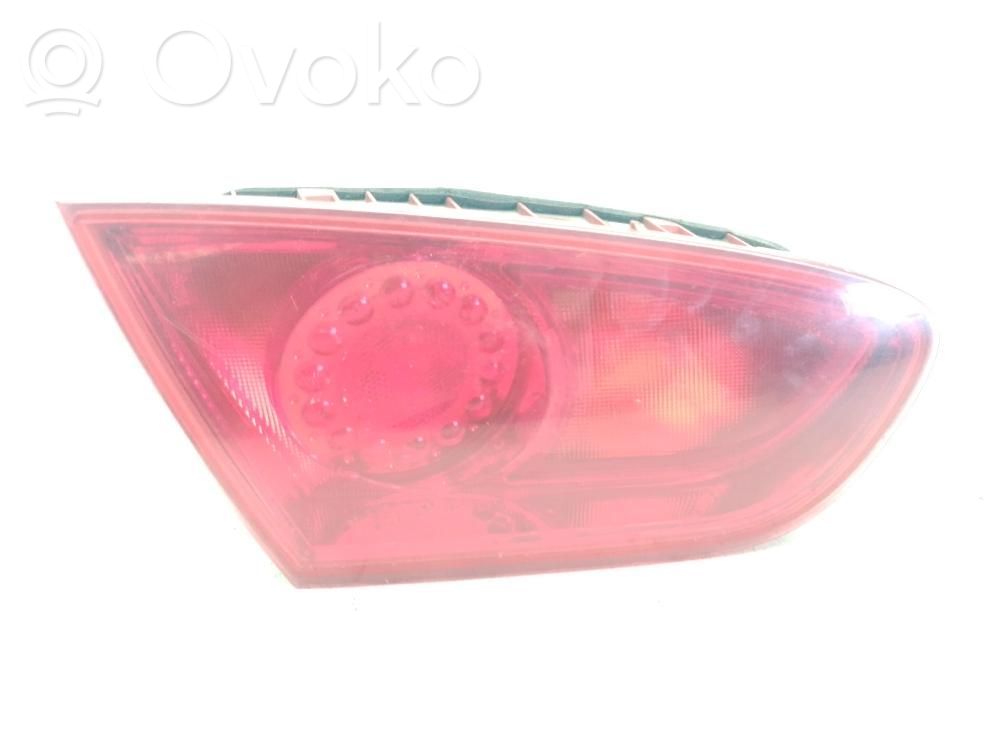 Lampy tylnej klapy bagażnika   89320291