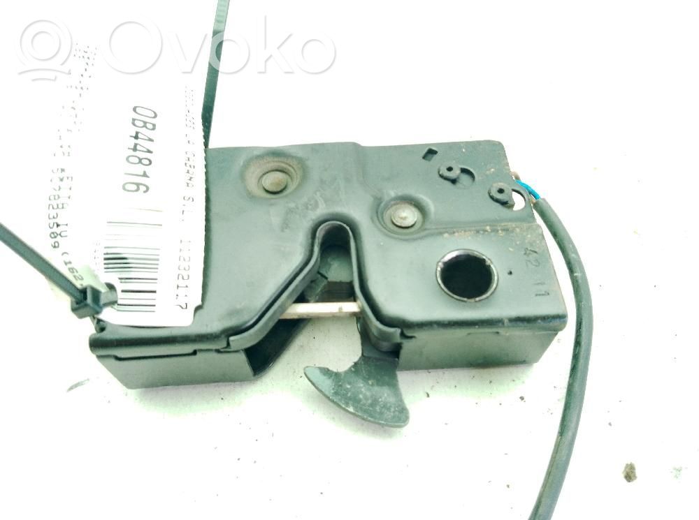Tie down hook / loop   5C7823509
