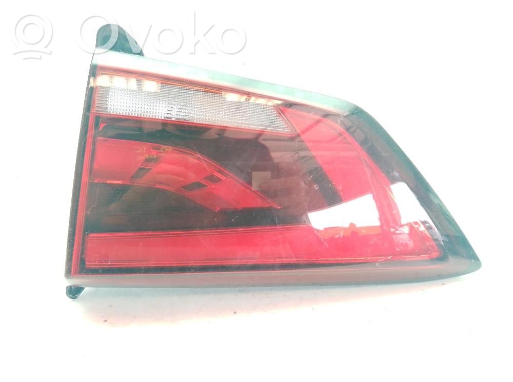 MG ZS Takaluukun takavalot 