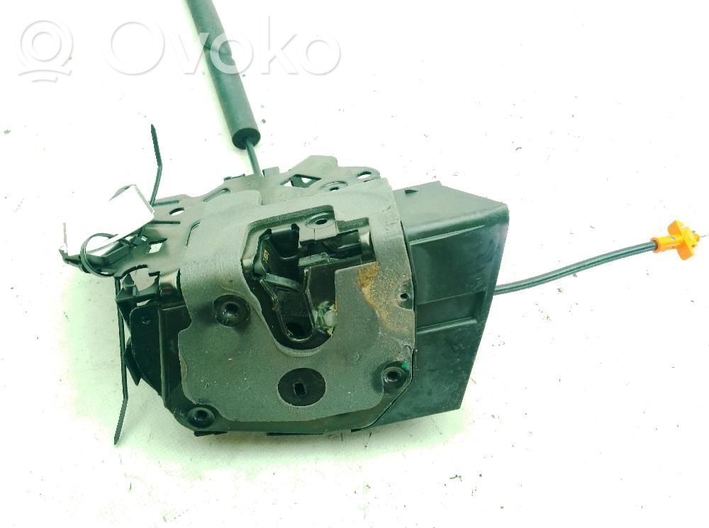 Zamek drzwi tylnych   T4A10222