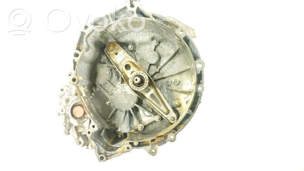 BMW 1 F40 Cutie viteze manuală cu 5 trepte 