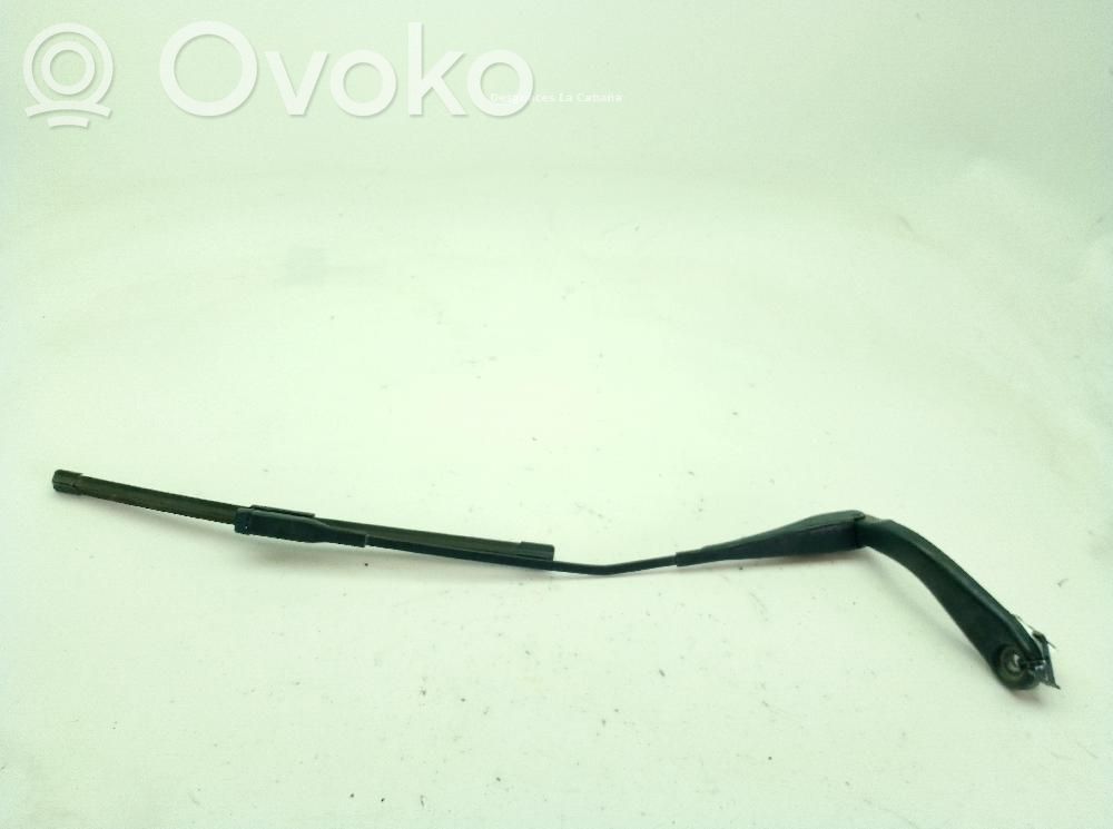 BMW 4 F36 Gran coupe Front wiper blade arm 