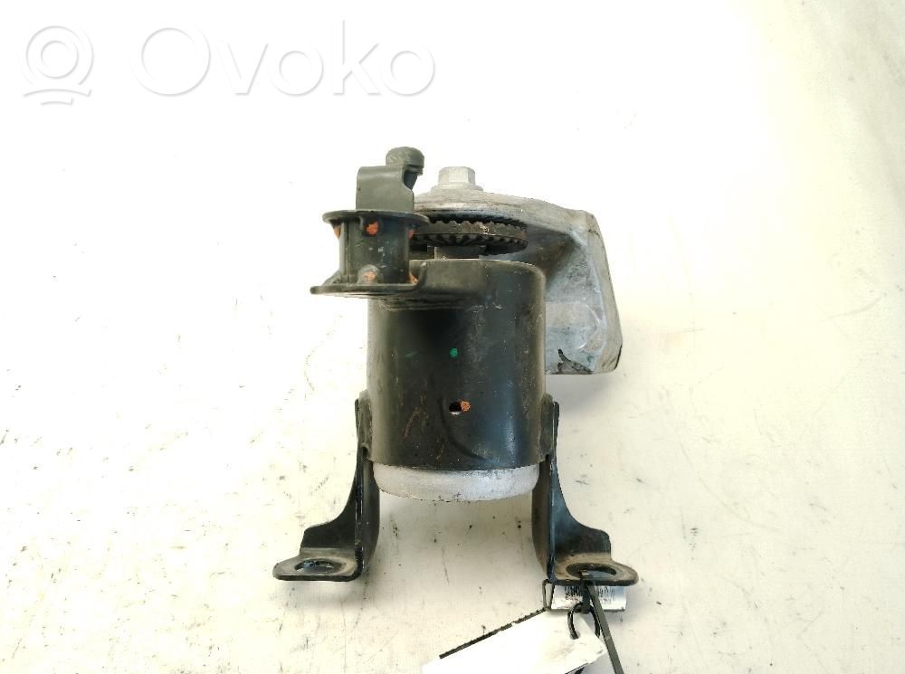 Engine mount bracket   GN116F012DA
