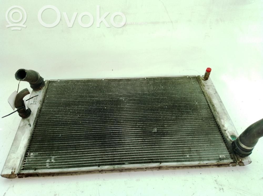 BMW 5 E60 E61 Aušinimo skysčio radiatorius 