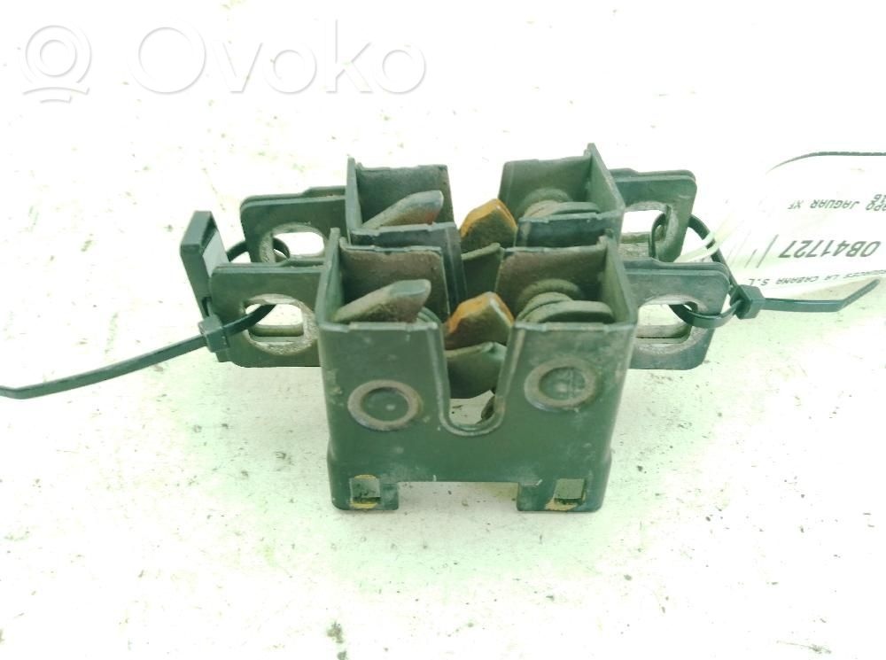 Jaguar XF X250 Tie down hook / loop 