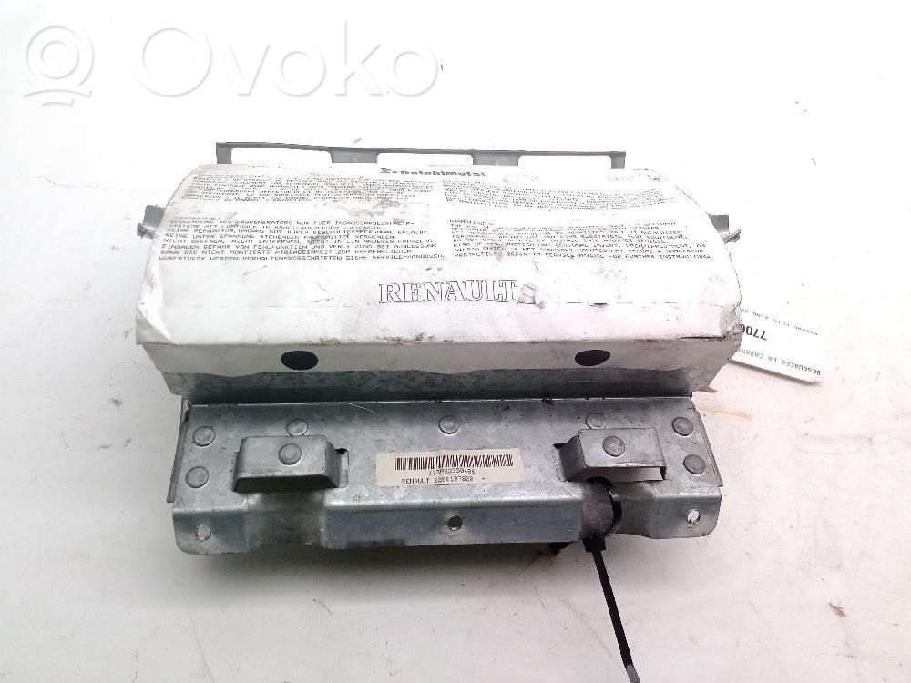 Renault Clio II Passenger airbag 