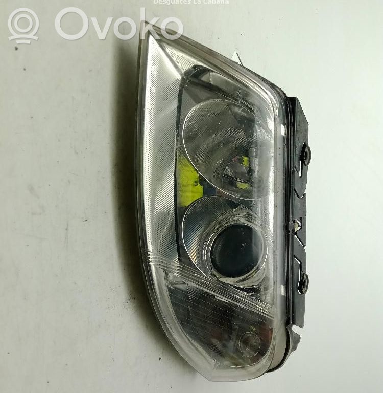 Volkswagen PASSAT B5.5 Faro/fanale
