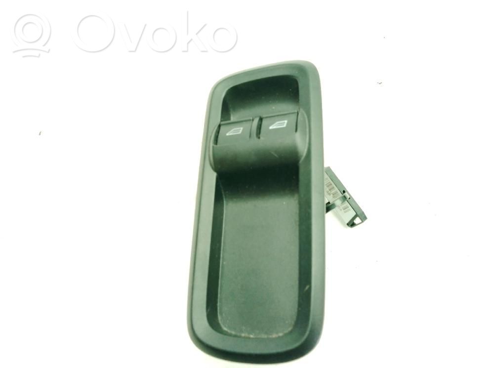 Ford Ka Electric window control switch 