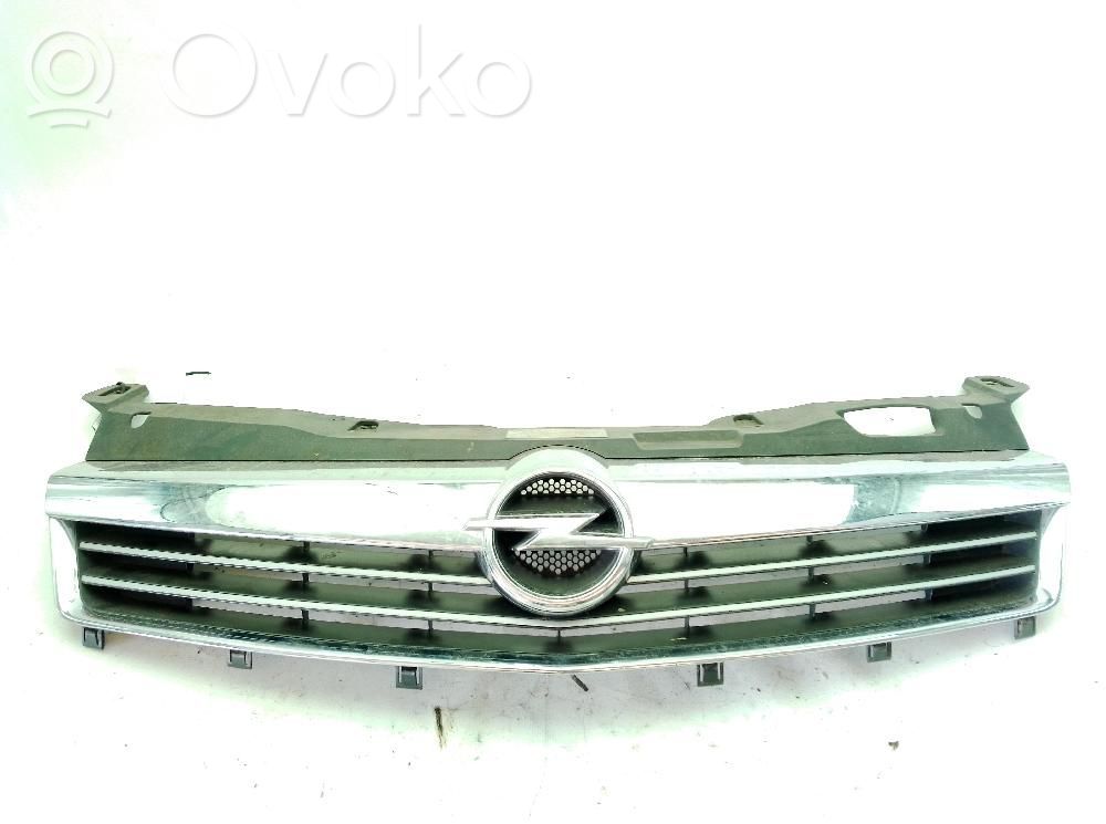 Opel Astra H Etusäleikkö 