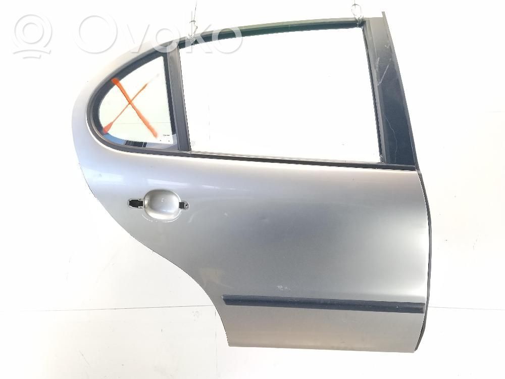 Puerta trasera   1M0833056L
