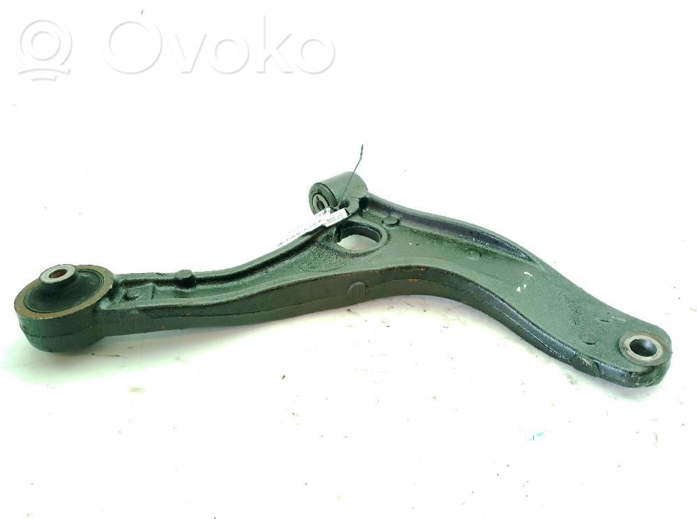 Front lower control arm/wishbone   8200688875