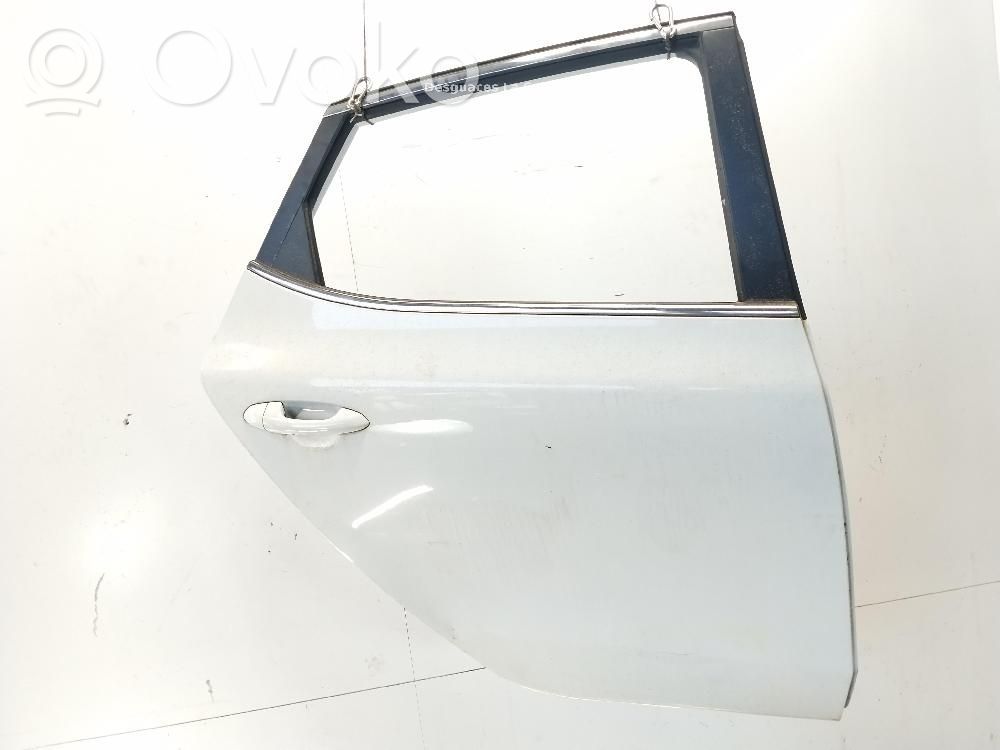 KIA Ceed Aizmugurējās durvis 