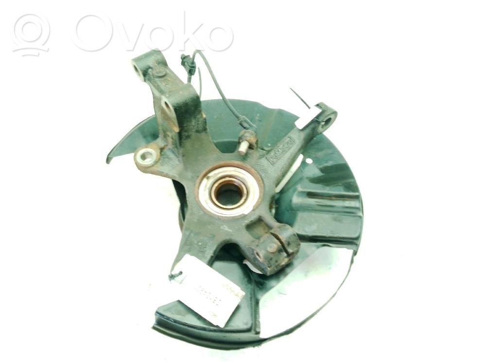 Front wheel hub spindle knuckle