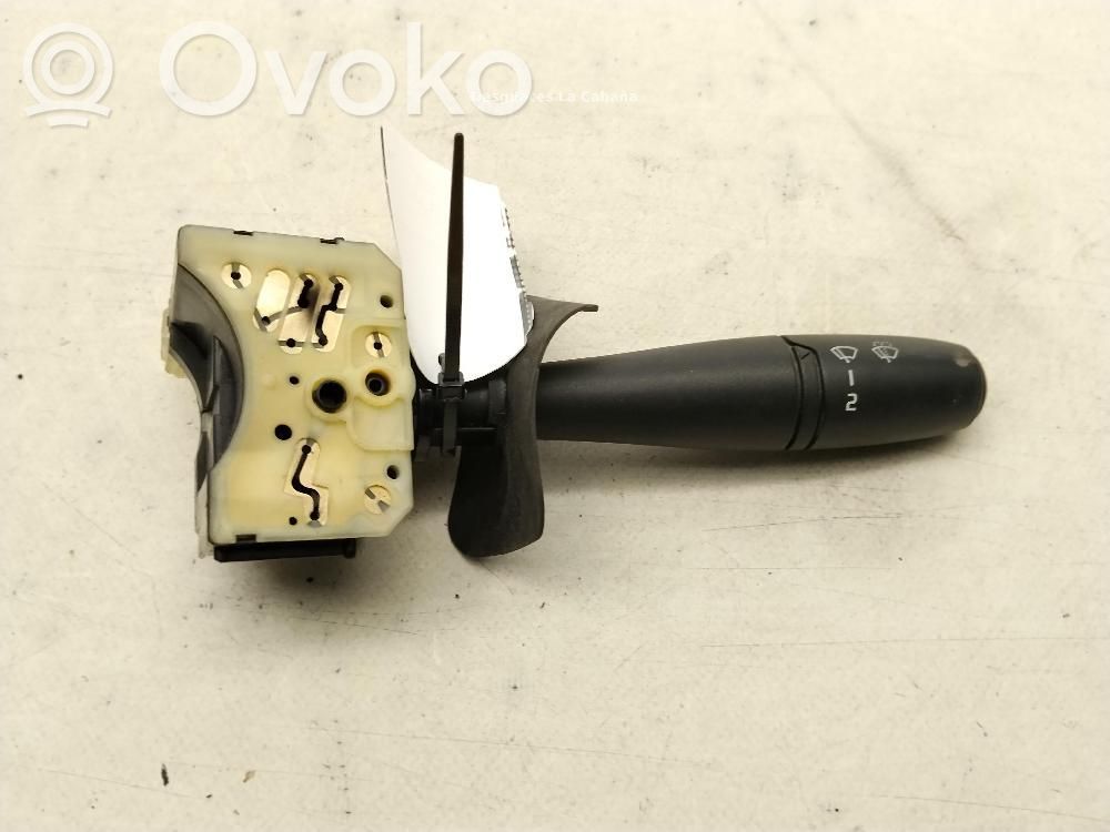 Pyyhkijän vipu   7701047265