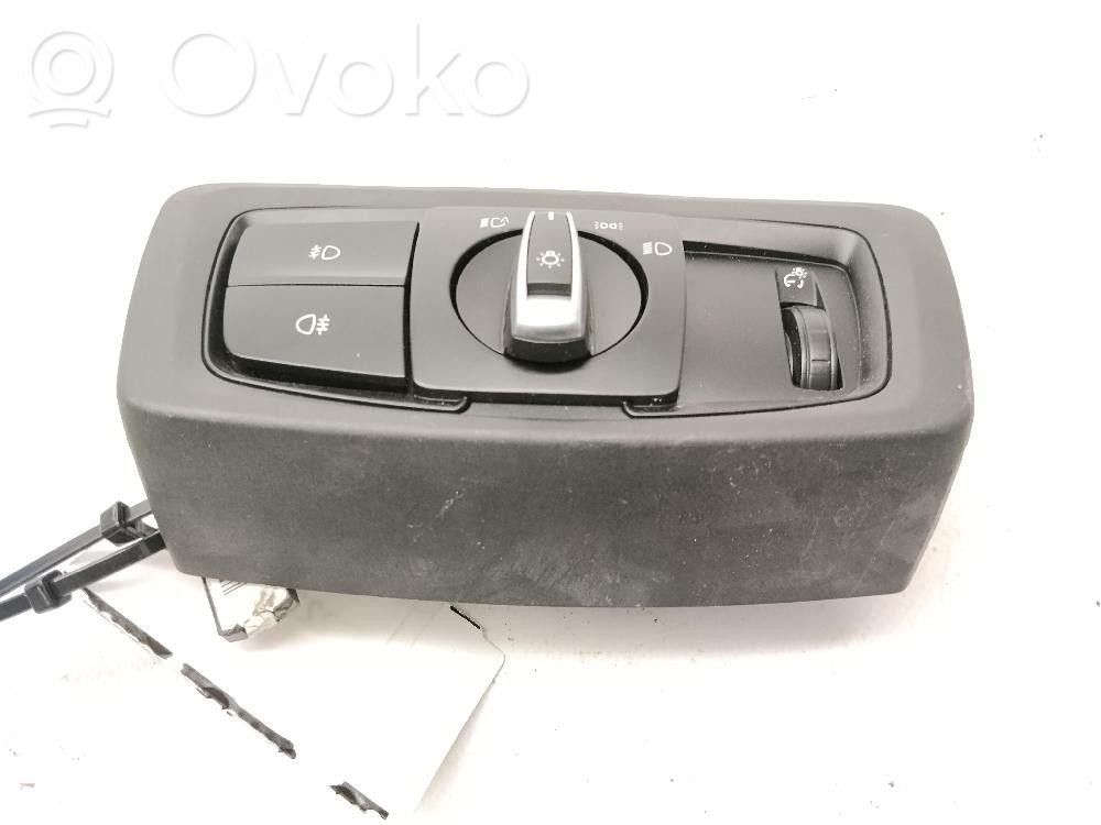BMW 2 F45 Šviesų jungtukas 