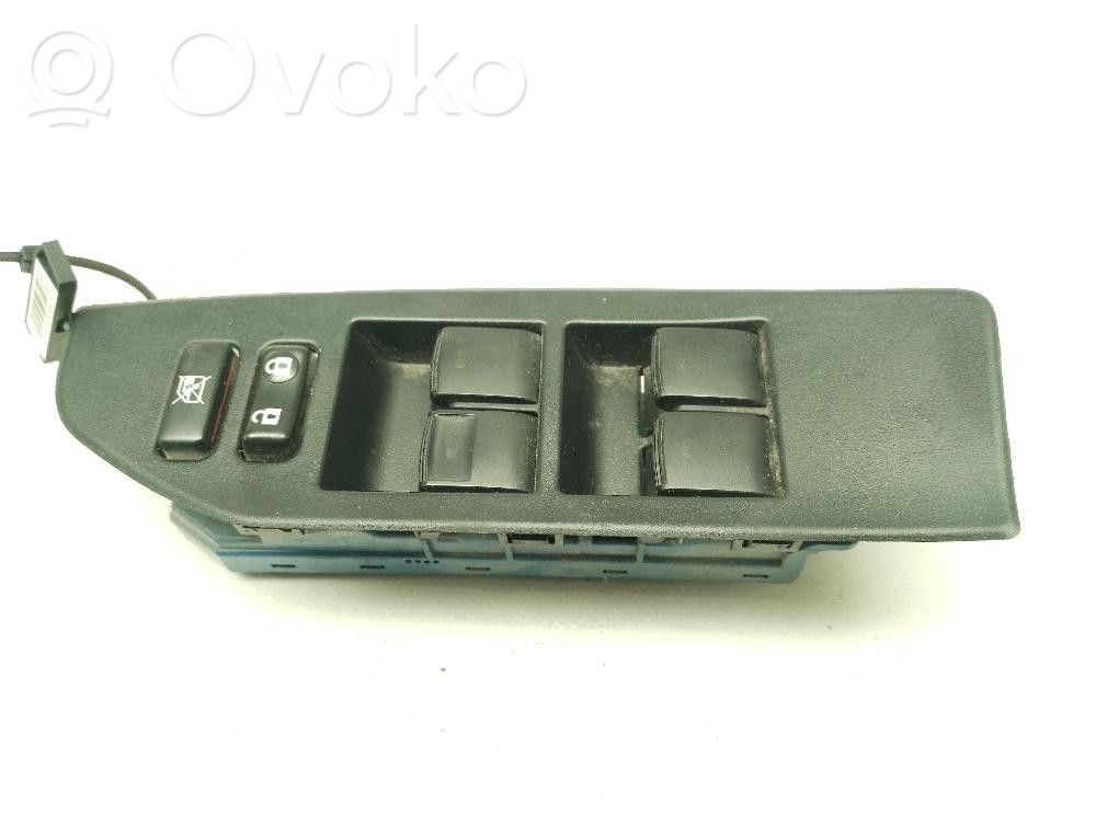 Toyota Verso Electric window control switch 