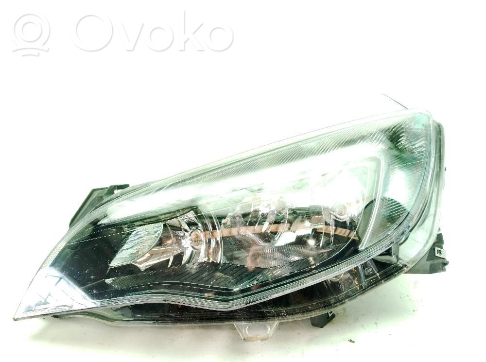 Opel Astra J Lampa przednia