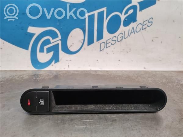 Central locking switch button   8N0959557A,8N0919719