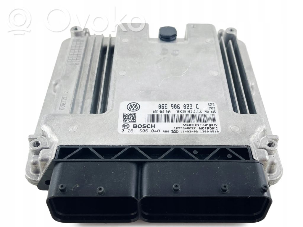 Volkswagen Touareg II Engine control unit/module 