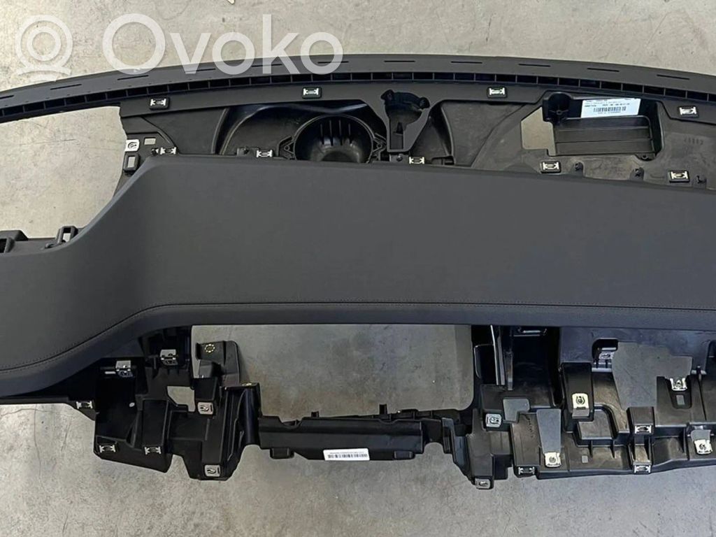 Audi A8 S8 D5 Kojelauta 