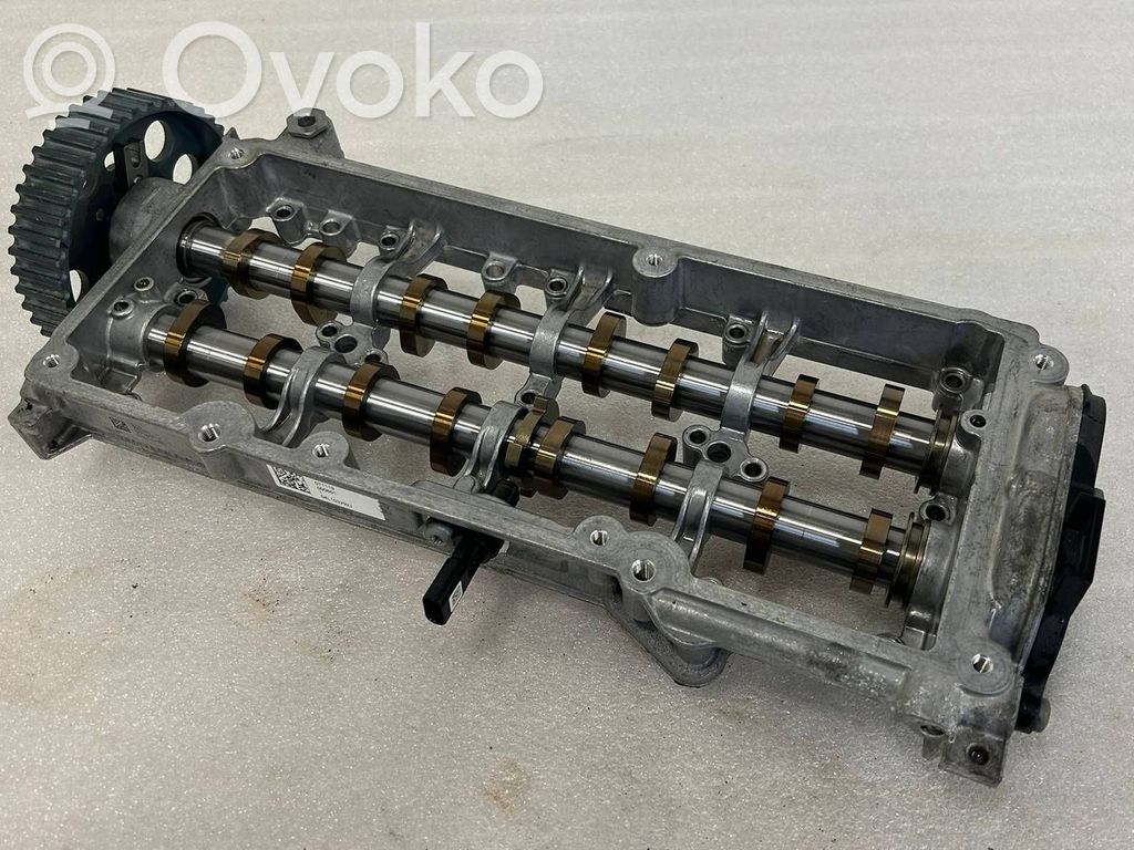 Volkswagen PASSAT B8 Pokrywa zaworów 