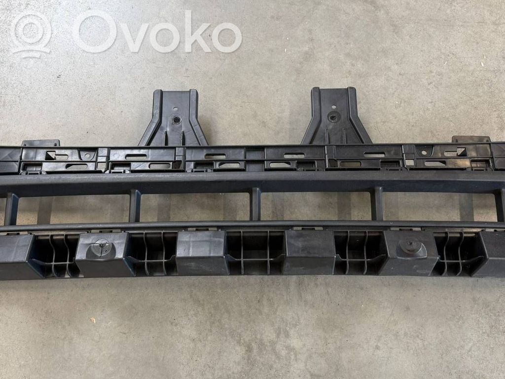 Audi Q8 Mascherina inferiore del paraurti anteriore 