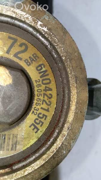 Volkswagen Polo Power steering pump 