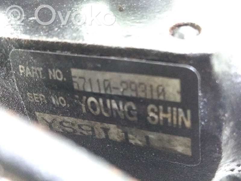 Hyundai Elantra Power steering pump 