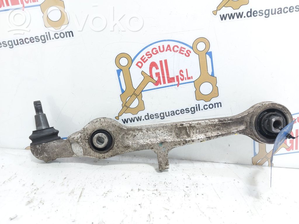 Audi A4 S4 B7 8E 8H Dolny wahacz przedni 