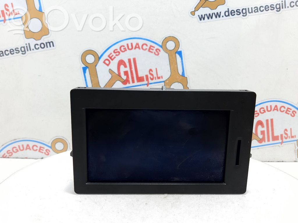 Renault Clio III Panel / Radioodtwarzacz CD/DVD/GPS 