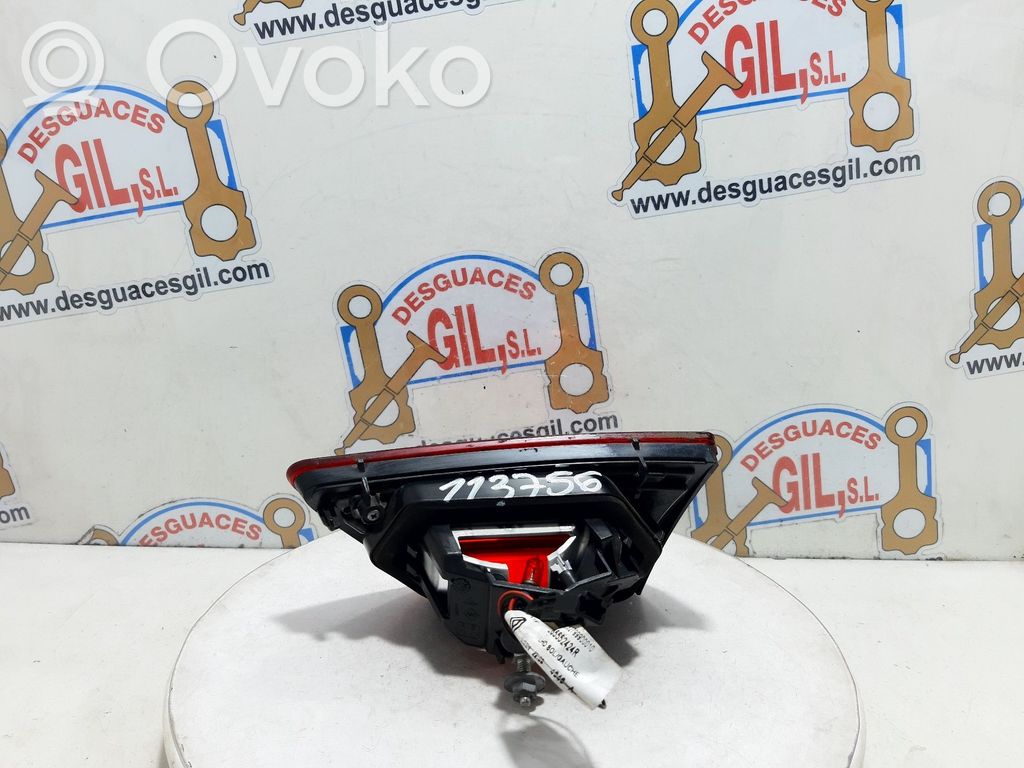 Renault Clio IV Lampa tylna 