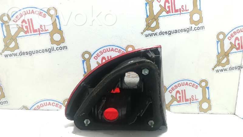 Seat Leon (1M) Luci posteriori 