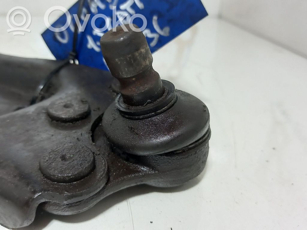 Front lower control arm/wishbone   125715
