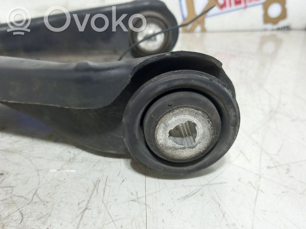 Front lower control arm/wishbone   134701