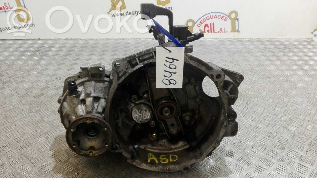 Volkswagen Golf III Manual 5 speed gearbox 