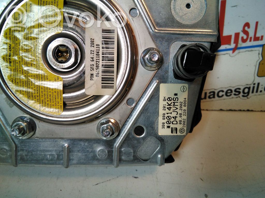 Volkswagen Golf IV Steering wheel airbag 